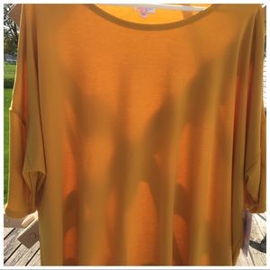 NWT 2XL Lularoe Mustard/Gold Irma